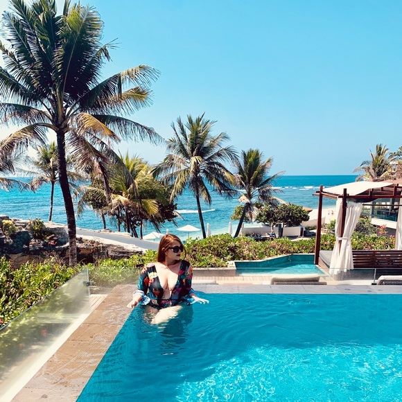 Meet your Posher, Leah - Picture 12 of 16